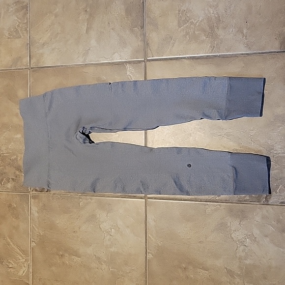 Lululemon Ebb to Street - Picture 2 of 3